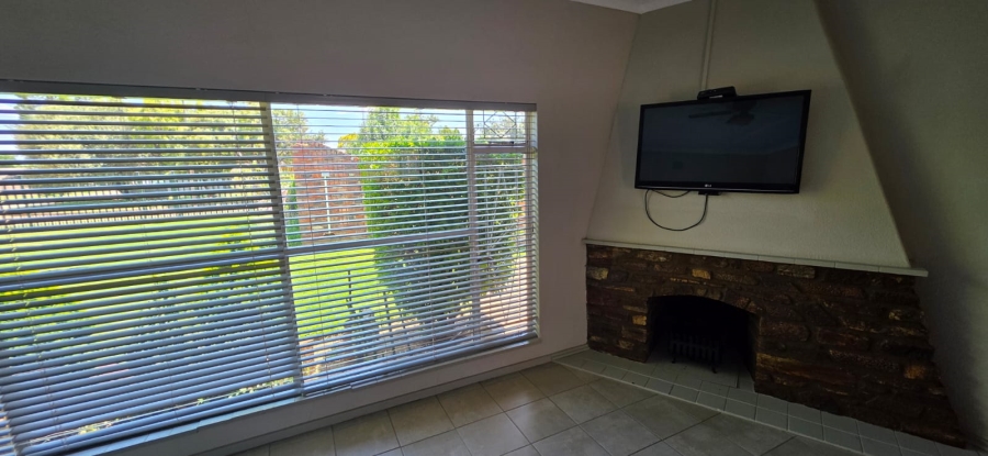 8 Bedroom Property for Sale in Meiringspark North West